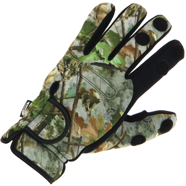 NGT Camo Neoprene Fishing Gloves